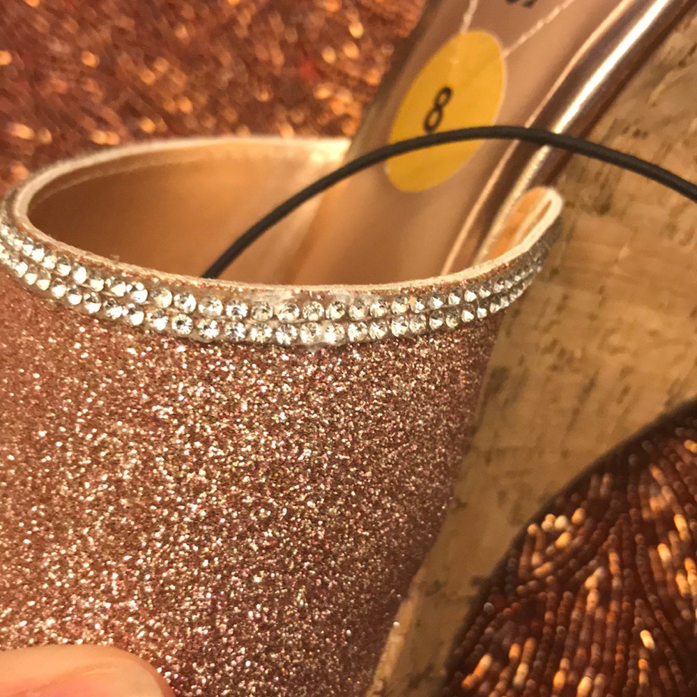 Fabulous Guess slip on wedges! 🔥🔥🔥 - Picture 3 of 5